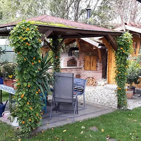 Krallert Apartment